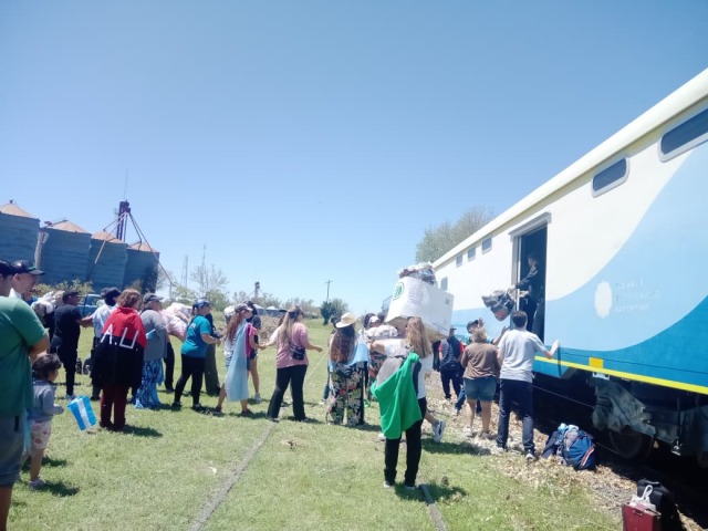 Urdampilleta recibi con emocin el Tren Solidario